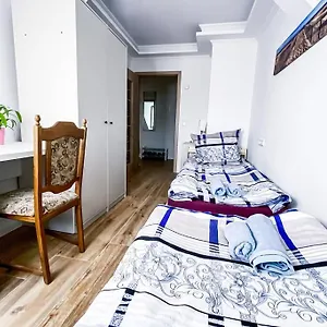 modern-sanierte-wohnung-mit-5-einzelbetten-in-leipzig-plagwitz.bestleipzighotels.com/